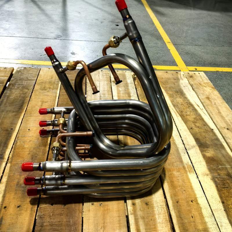 Tube In Tube Heat Exchanger với 4.2MPA Refrigerant Side Max Pressure, tương thích với R32 Refrigerant và 1.0mm Độ dày ống bên ngoài
